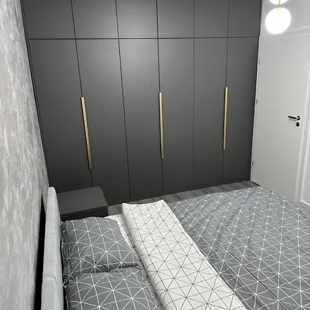 Apartment Zenia *